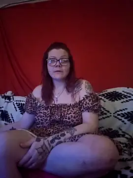 Sexymilf6992 online show from May 4, 6:04 pm