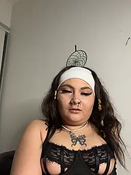 Snapshot of chanelle_dioor chatting on February 24, 7:45 pm chanelle dioor online show from February 24, 7:45 pm