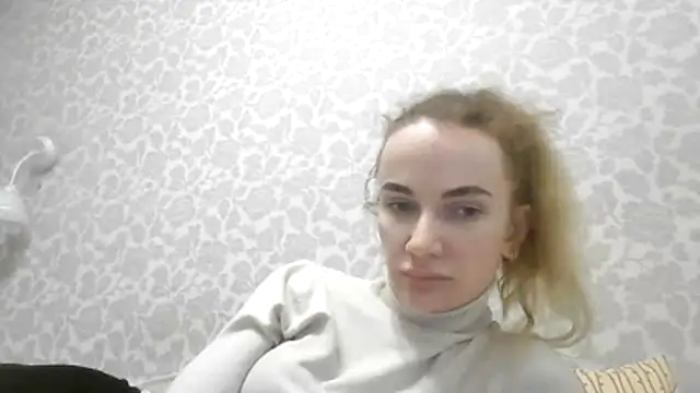 Snapshot of AinyrVixxen chatting on February 20, 6:52 pm AinyrVixxen online show from February 20, 6:52 pm