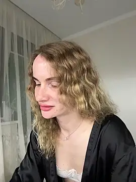 AinyrVixxen online show from April 19, 9:17 pm