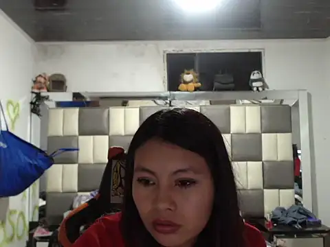 Snapshot of dulcecandy1919 chatting on February 22, 4:13 am dulcecandy1919 online show from February 22, 4:13 am