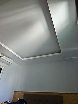 Snapshot of Halyken chatting on February 21, 4:24 am Halyken online show from February 21, 4:24 am