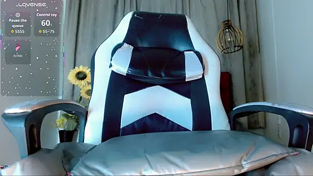 Abby White   online show from February 28, 11:33 am