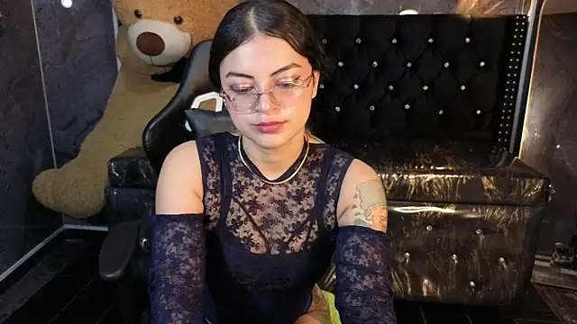 Snapshot of Steffa_bunny_b chatting on March 1, 12:40 pm Steffa bunny b online show from March 1, 12:40 pm