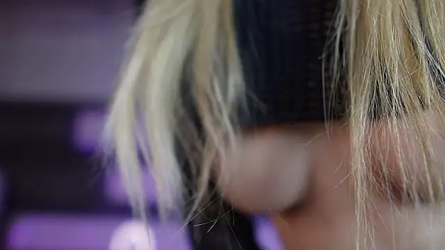 ItsIvyLicious  online show from March 19, 8:35 pm