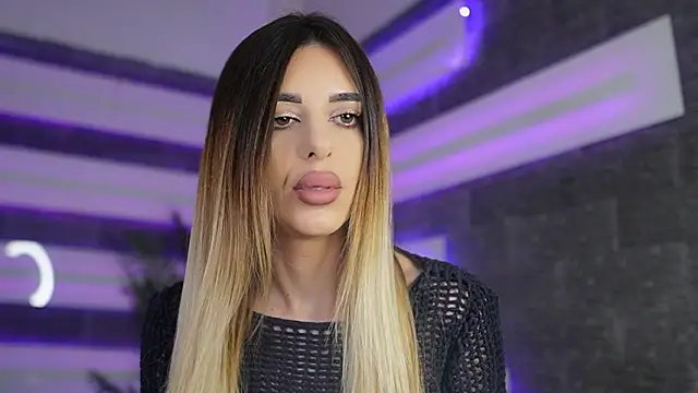 ItsIvyLicious  online show from March 24, 8:36 pm