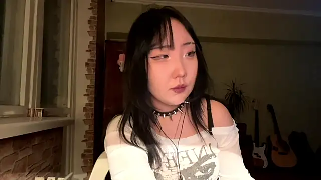 Yunananaa online show from March 1, 2:19 pm