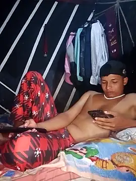 zeus23cm1 online show from March 5, 2:13 pm