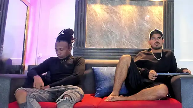 Latins on fire online show from April 14, 12:00 pm