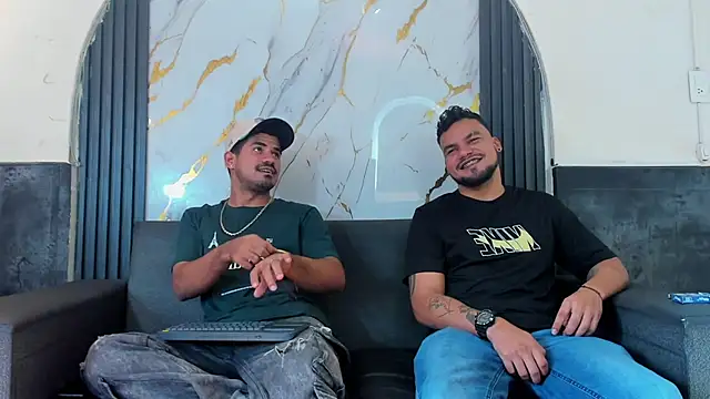 Latins on fire online show from April 18, 7:58 pm