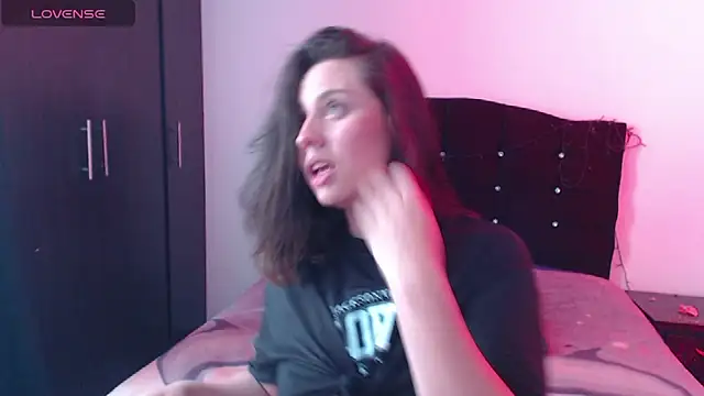 Ana  arms online show from February 24, 3:21 pm