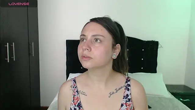 Ana  arms online show from March 3, 3:40 pm