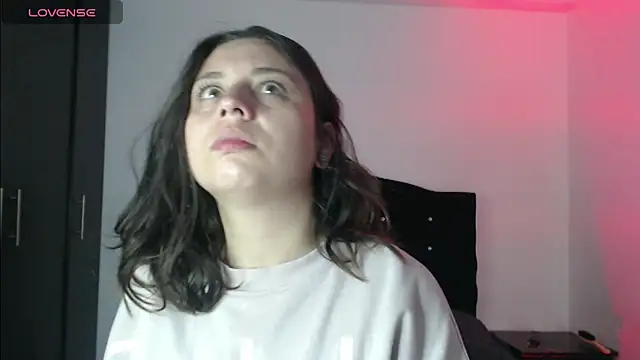 Ana  arms online show from April 21, 2:56 pm