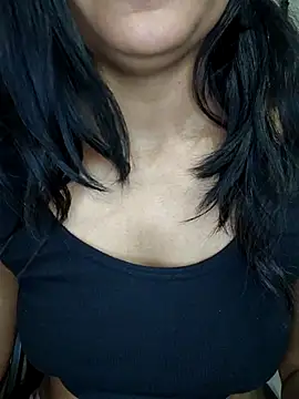 Snapshot of MAHAK_3 chatting on March 2, 10:27 pm MAHAK 3 online show from March 2, 10:27 pm