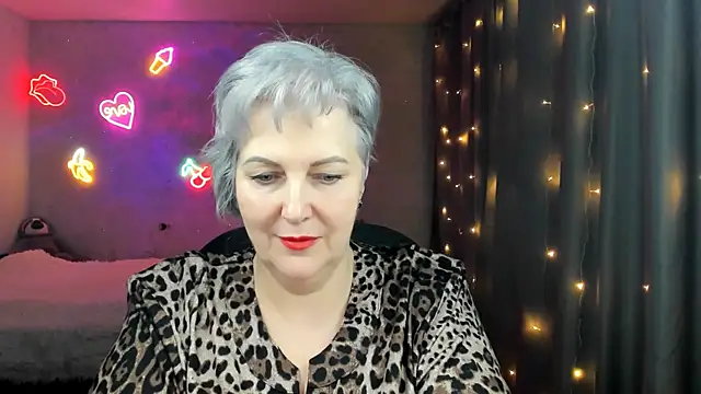 Snapshot of Mary-Leee chatting on March 4, 4:24 pm Mary-Leee online show from March 4, 4:24 pm