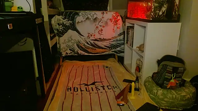 Snapshot of SPICY_KITTY69 chatting on March 4, 7:14 am SPICY KITTY69 online show from March 4, 7:14 am