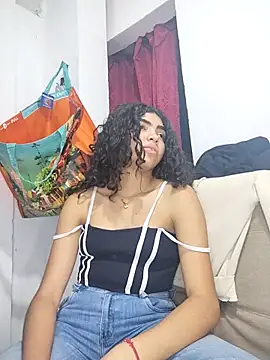 Snapshot of sweetlittlesin chatting on March 4, 10:16 pm sweetlittlesin online show from March 4, 10:16 pm