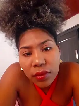 Snapshot of MarySweetieHot chatting on February 28, 7:26 pm MarySweetieHot online show from February 28, 7:26 pm