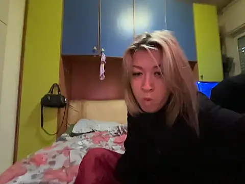 neutro1122 online show from April 1, 4:59 pm