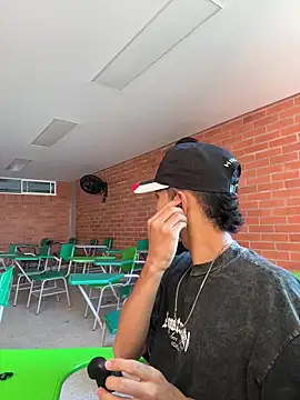 HarryGaze online show from February 27, 1:11 pm