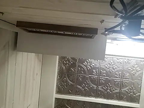 pleasser1985 online show from February 25, 5:17 am