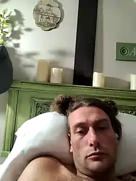 pleasser1985 online show from March 4, 10:21 am