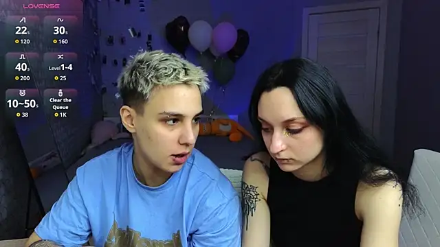 LuxuryLoverss online show from April 3, 11:08 am