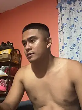 Snapshot of xxHardforyouxx chatting on February 22, 11:42 am xxHardforyouxx online show from February 22, 11:42 am