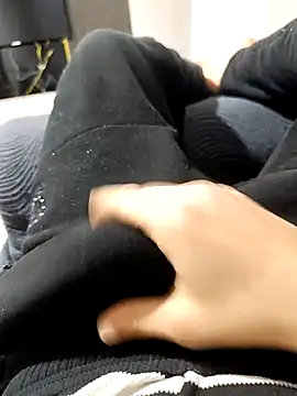 KADINDELISI34 online show from March 3, 4:02 pm