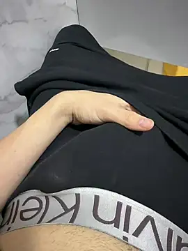 Snapshot of Vireontr1 chatting on February 22, 4:49 pm Vireontr1 online show from February 22, 4:49 pm