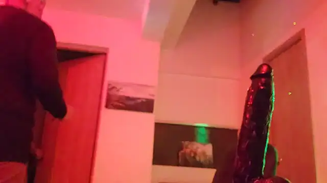 Snapshot of FirexxxDesire69 chatting on March 1, 1:18 am FirexxxDesire69 online show from March 1, 1:18 am