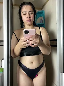 I Valentina online show from March 10, 6:46 pm