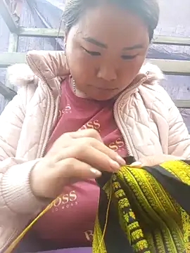 Snapshot of asian-bae chatting on February 24, 3:04 am asian-bae online show from February 24, 3:04 am