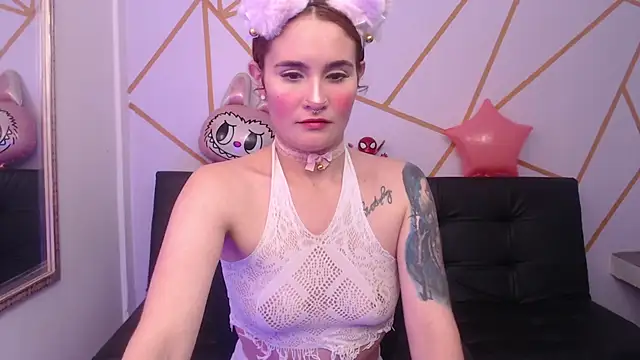 julieta dicaprio online show from April 22, 1:19 am