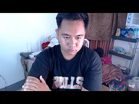 Snapshot of cutejohn chatting on May 1, 8:19 am cutejohn online show from May 1, 8:19 am
