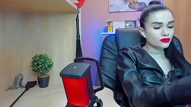 KristiTopxx online show from January 26, 8:02 pm