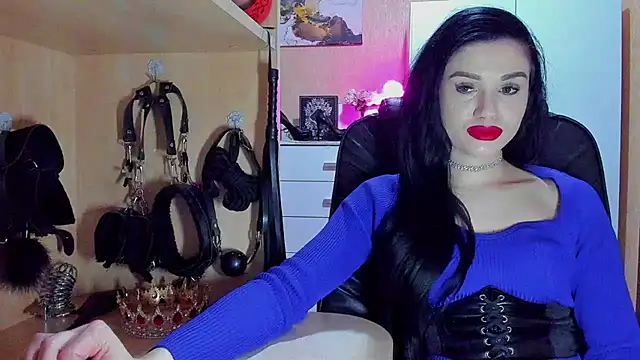 KristiTopxx online show from February 1, 8:29 pm