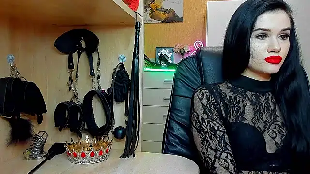 KristiTopxx online show from March 20, 8:35 pm