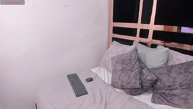 ursafrost online show from March 25, 4:07 am