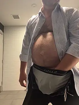 chubbylittlesecret online show from April 1, 2:23 am