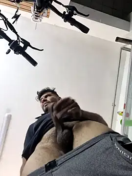 boyp3netrat0r online show from April 12, 6:35 pm