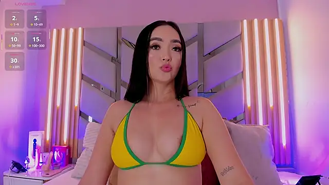 Samantha-Pardo online show from May 16, 7:34 pm
