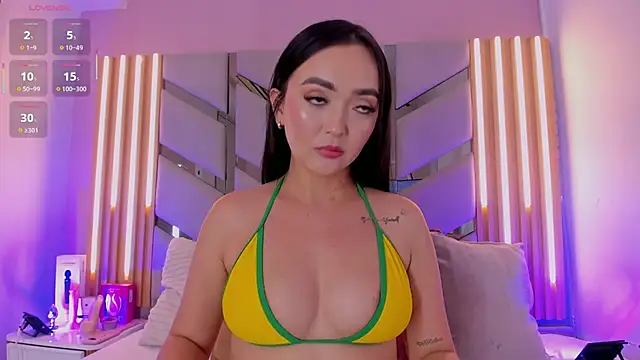 Samantha-Pardo online show from May 16, 8:07 pm