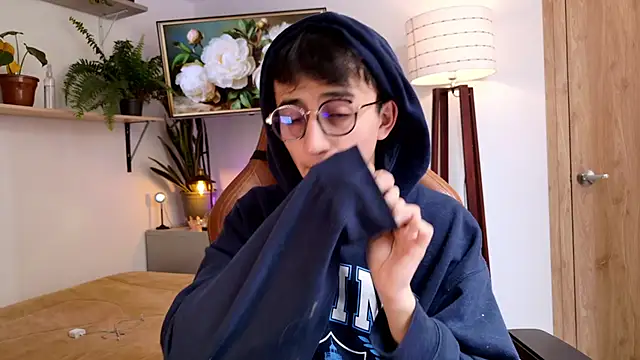 Sr evann online show from April 10, 3:50 pm