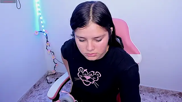 trianna sweet online show from February 26, 1:32 pm