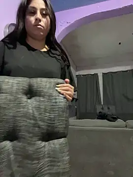 GatitapereZ online show from March 4, 7:25 am