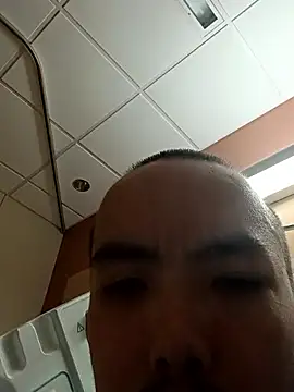 Snapshot of ken878997 chatting on February 23, 11:35 pm ken878997 online show from February 23, 11:35 pm