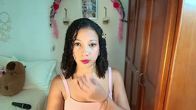 khoe777 online show from April 28, 9:20 pm