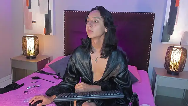 Elisasue online show from March 2, 4:03 am