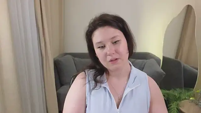 peachy kira online show from April 29, 5:30 pm